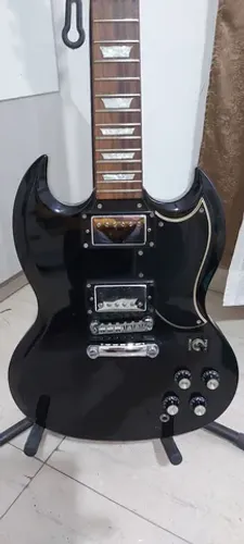 Guitarra Epiphone SG G400