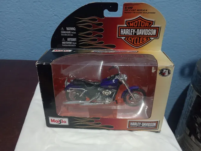 Harley Davidson Die-Cast Replica 1:18