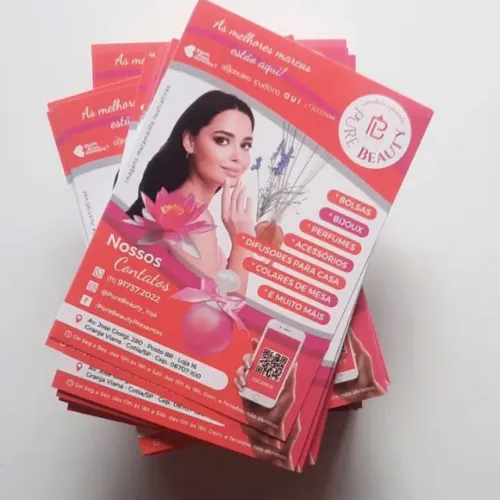 Panfleto promocional personalizado para divulgação 