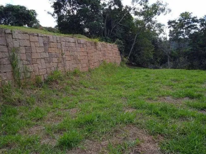 Terreno à venda, no Condomínio Santa Fé, Vinhedo/SP