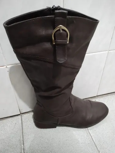 Bota Marrom Mooncity Cano médio 34cm Altura 