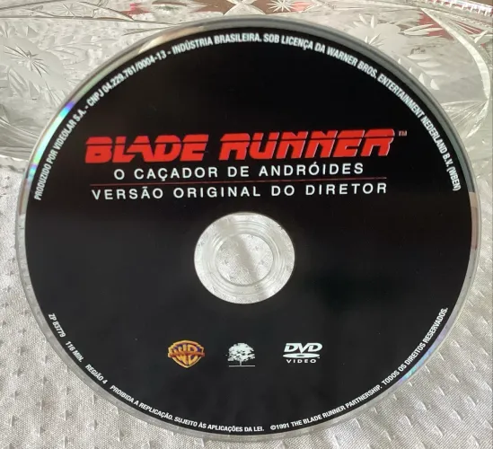 Filme BLADE RUNNER O CAÇADOR DE ANDRÓIDES ( Versão Original do diretor)