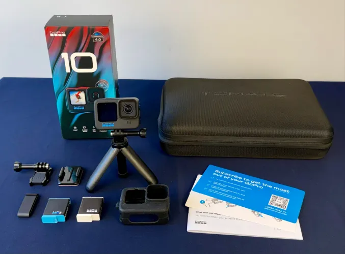 GoPRO HERO 10 / ACESSÓRIOS EXTRAS - ACEITO TROCAS/PARCELAMENTO EM ATÉ 18x