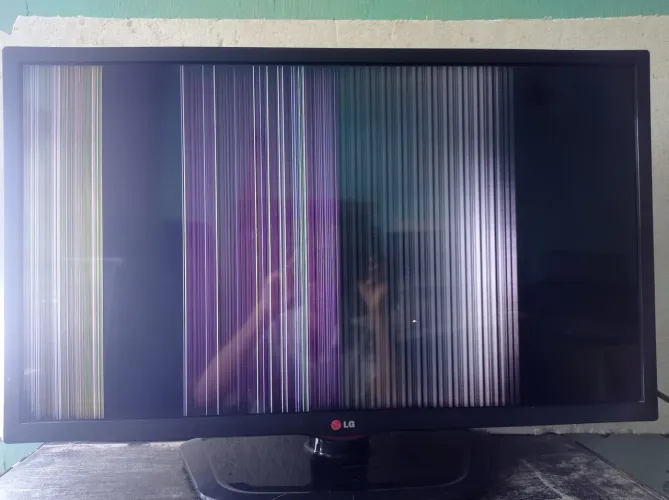 TV LG com defeito na tela
