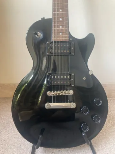 epiphone les paul studio