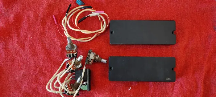 Captador EMG 40J com circuito ativos EMG