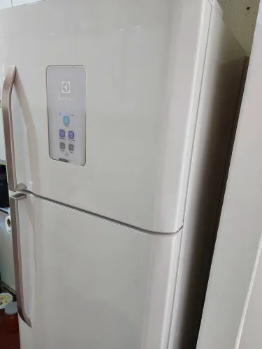 Geladeira Electrolux 464L 220V