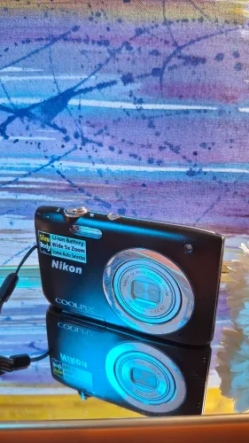 Cybershot Coolpix Nikon s2600