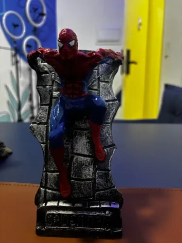 SPIDER MEN RESINA