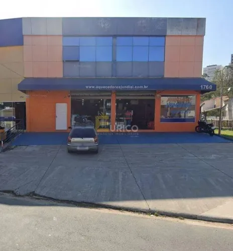 Locação de Espaço Comercial com Galpão de 750 m² em Terreno de 1.000 m²