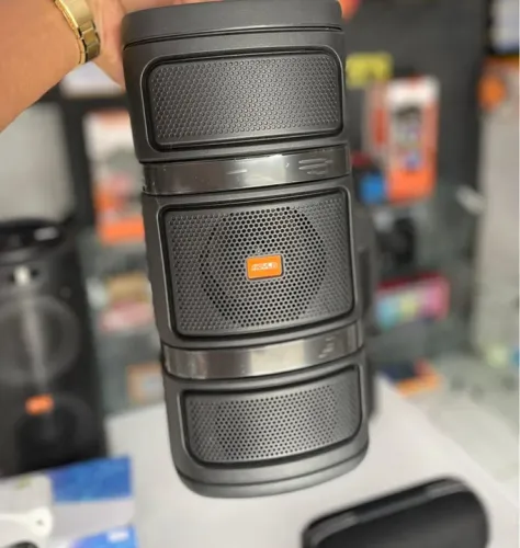 Caixa de som Bluetooth com leds RGB modelo a grande