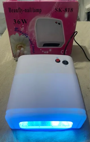 cabine de unha com lâmpada LED