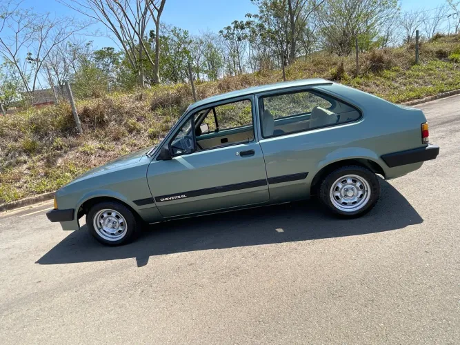 Vendo ou troco chevette 1983 1.6 álcool 