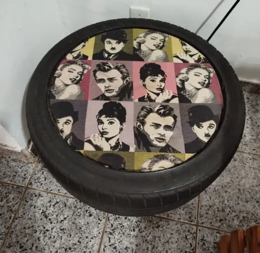 Mesinha feita com pneu