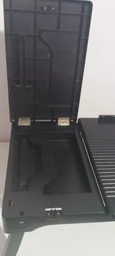 Mesa portátil para notebook com iluminação gaveta e regulagem no pé e ângulo do not.