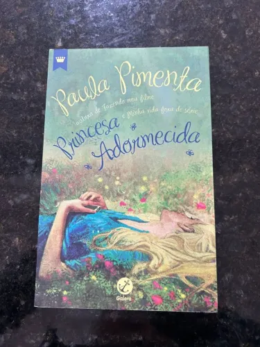 Livros PAULA PIMENTA Cinderela Pop Princesa Adormecida Princesa das Águas
