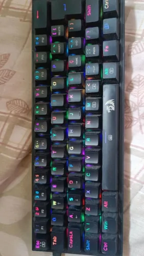 TECLADO MECÂNICO REDRAGON FIZZ RGB