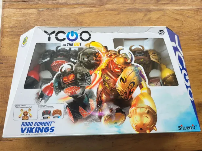 Robo Kombat Vikings - Batalha épica com socos potentes!