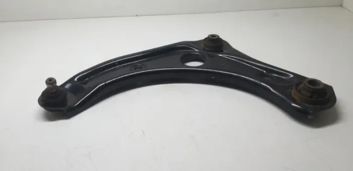 Bandeja Dianteira Esquerda Nissan March 2014 a 2019 