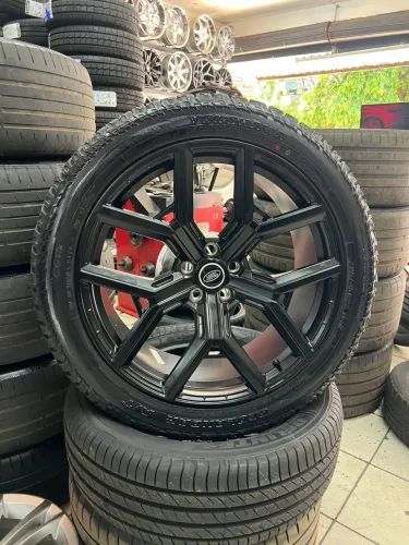 Roda GT-7 RANGE ROVER URBAN BLACK
