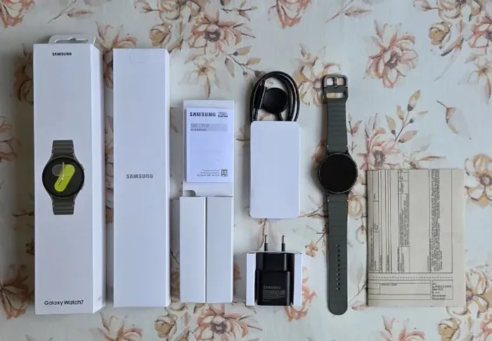 Relógio Samsung Galaxy Watch7 44mm LTE Verde Usado - Bom