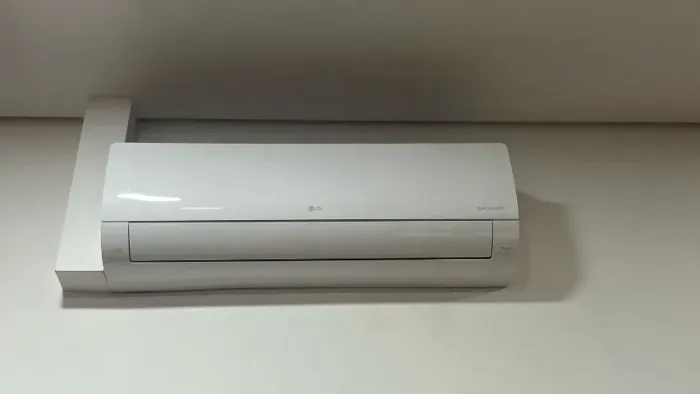 AR CONDICIONADO LG 22.000 BTU - USADO 6 MESES 