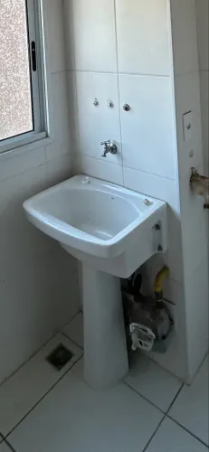 TANQUE BRANCO DA MARCA DECA 