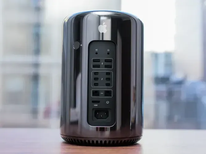 Apple Mac Pro 2013 Xeon 12 Core 2.7 GHz (12 núcleos)