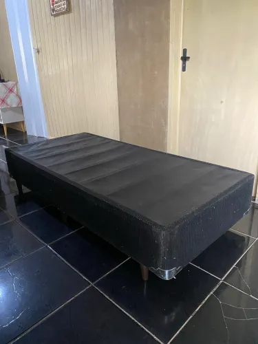 Cama de solteiro 