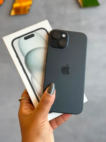 iPhone 15 128GB - Garantia até 02/27