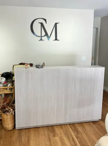 Balcão caixa MDF + gaveteiro com três enormes gavetas
