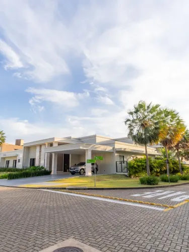 Mansão neoclássica em 2 lotes no Alphaville Eusébio, CE-040, CASA PLANA EM 2 LOTES, 1.015M