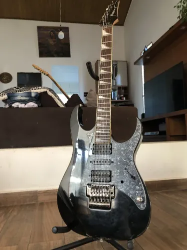 Guitarra Ibanez RG350 Made in Korea Captadores Dimarzio Ponte e braço com push pull