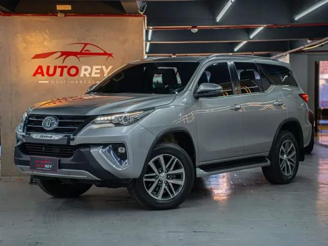 Toyota Hilux SW4 4X4 2.8 Diesel 2019