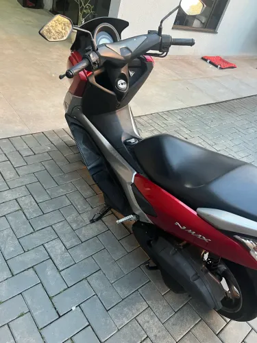 Moto Nmax 160?
