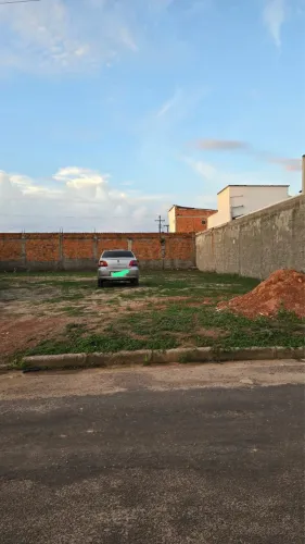    Terreno à Venda no Acquaville Tucunaré