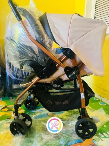 Kit carrinho e bebê conforto