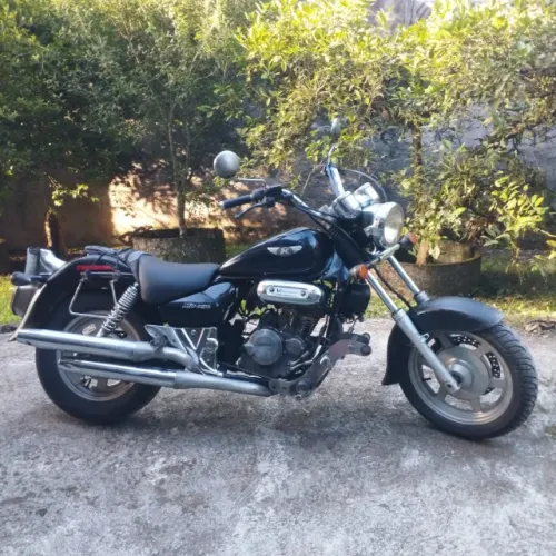 Custom Mirage com motor de Falcon 400