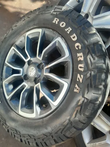 Roda saveiro cross