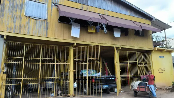 Vende-se elevador elevacar ,( precisa arrumar )