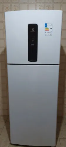 Título: Geladeira Electrolux Frost Free Inverter Technology 480l Novíssima