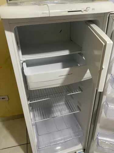 Refrigerador Electrolux RE31 