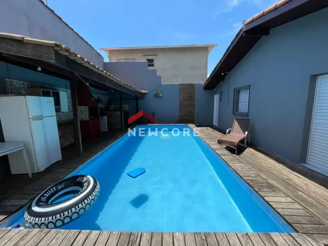 Casa em Avenida Assis Chateaubriand - Jardim Virgínia - Guarujá/SP