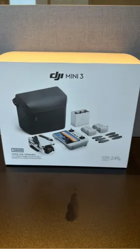 Dji mini 3 combo plus Dji RC