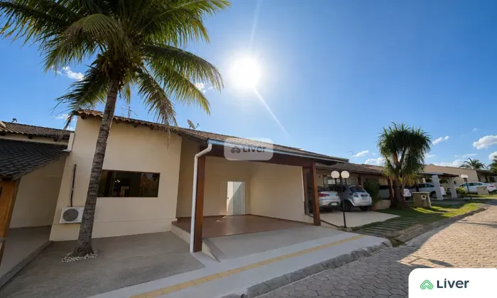Casa 3 Quartos com Piscina Para Aluguel | 1 Suíte com Closet | Condomínio Pátio Andaluz C