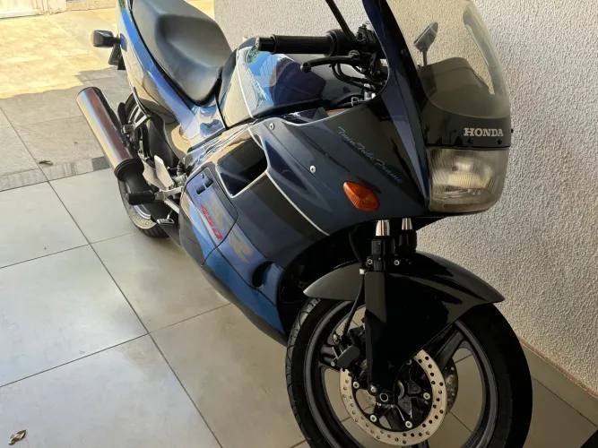 CBR 450 SR -RARIDADE COM ESSA QUALIDADE
