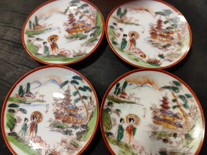 Pires antigos porcelana casca de ovo