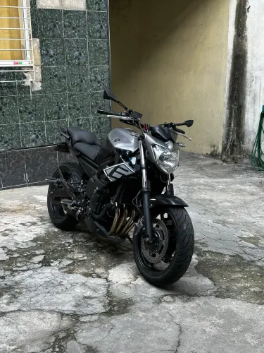 Xj6 N ABS 