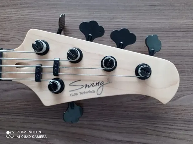 Baixo Swing Bass Deluxe 5