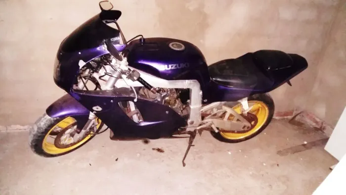 Moto esportiva para quem goste